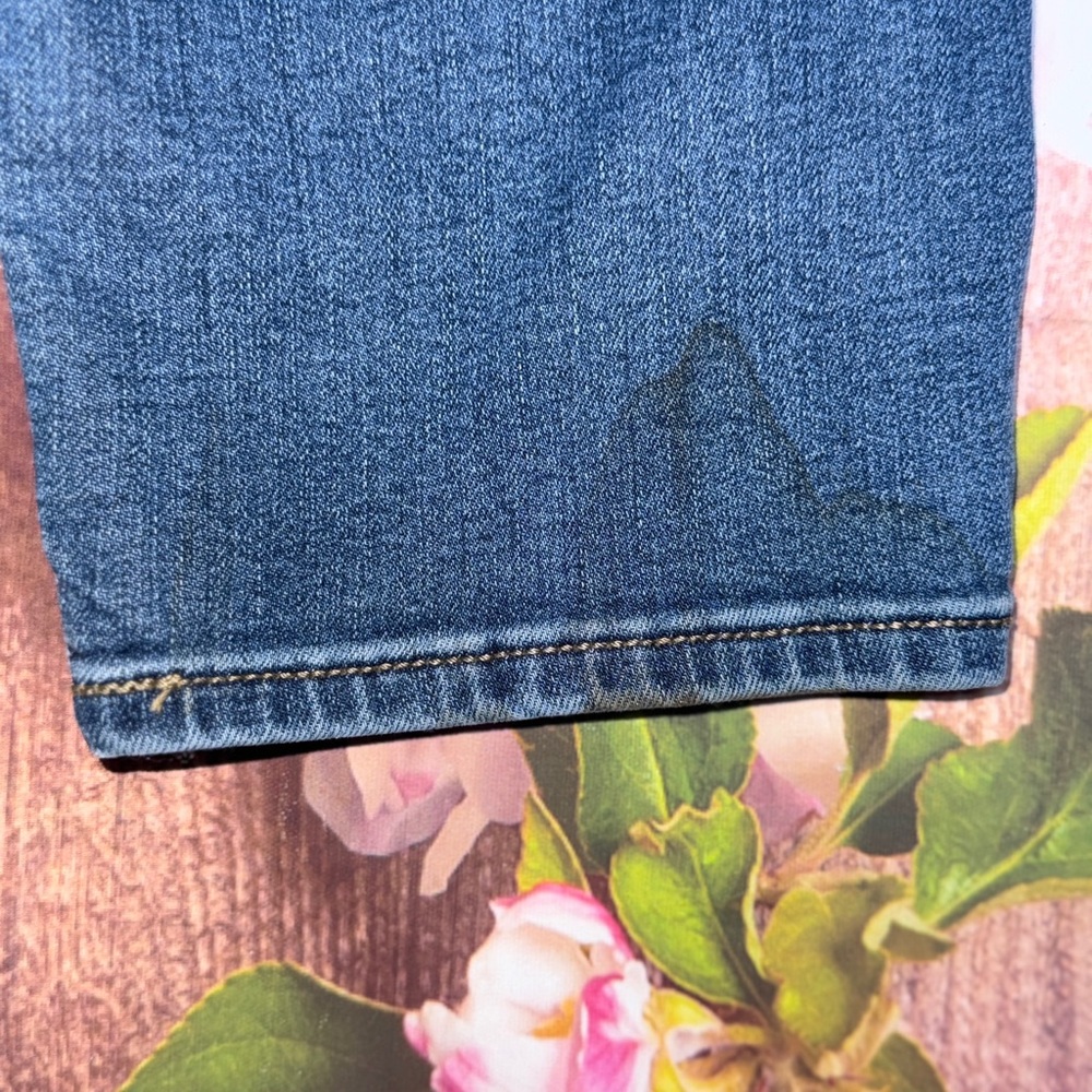 Old Navy Women's Skinny Jeans - Blue - Picture 5 of 5